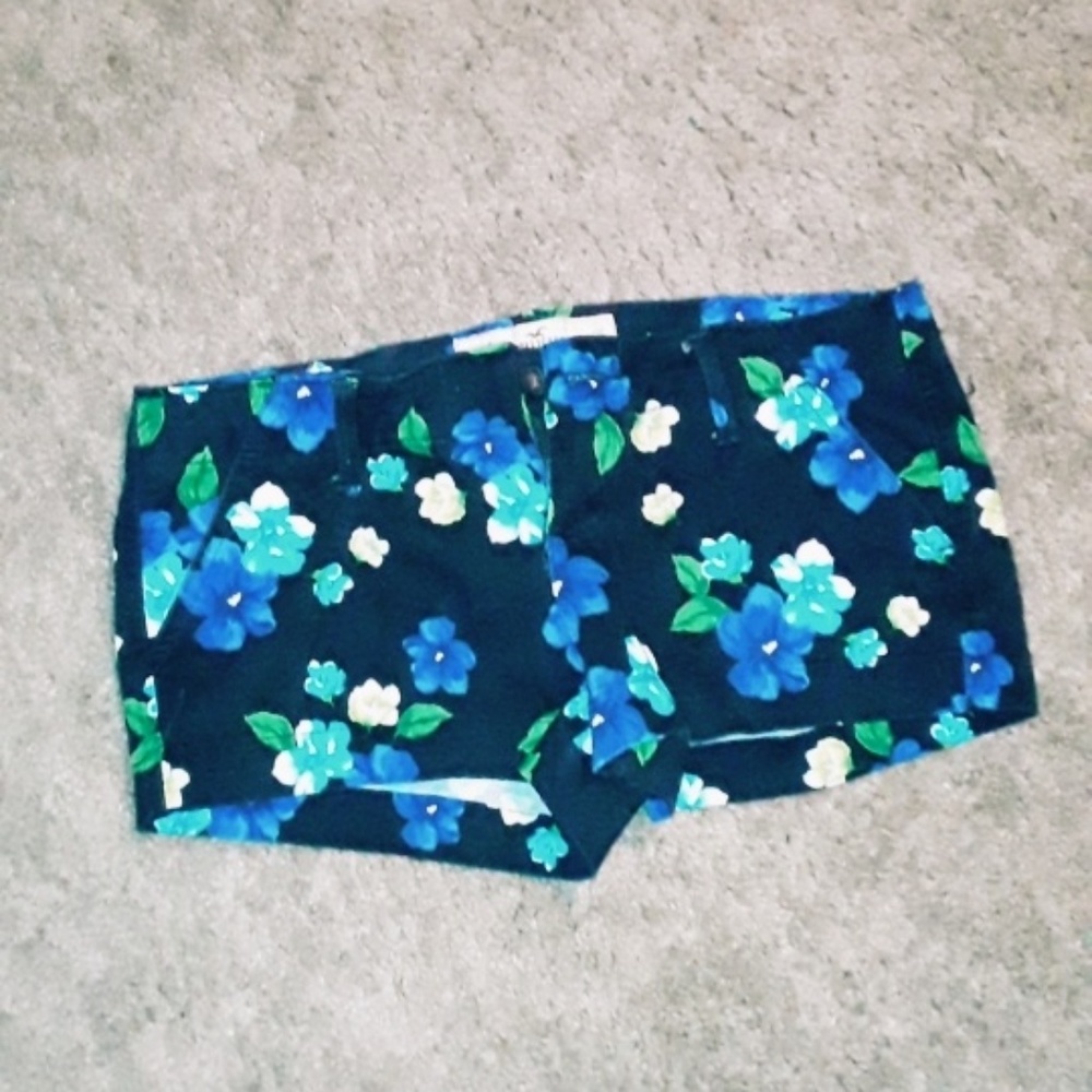 Flowered Shorts